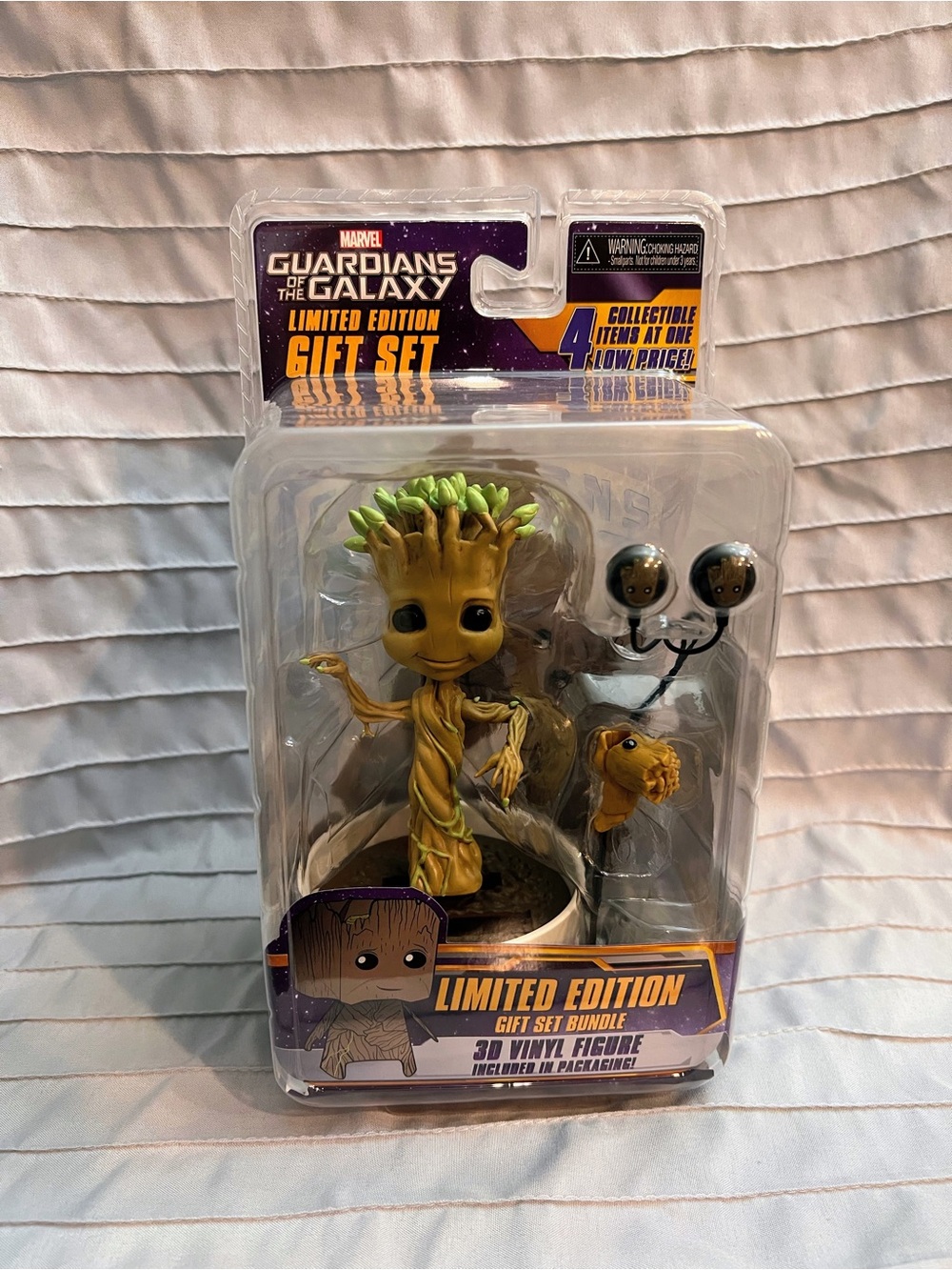 Marvel-  Guardians Of The Galaxy- Groot Limited Edition Gift Set 3D Vinyl Figure